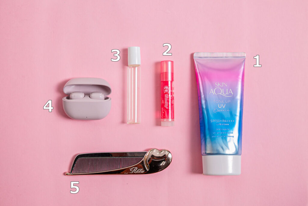 ひーちゃん（大森ひかる）のバッグの中身