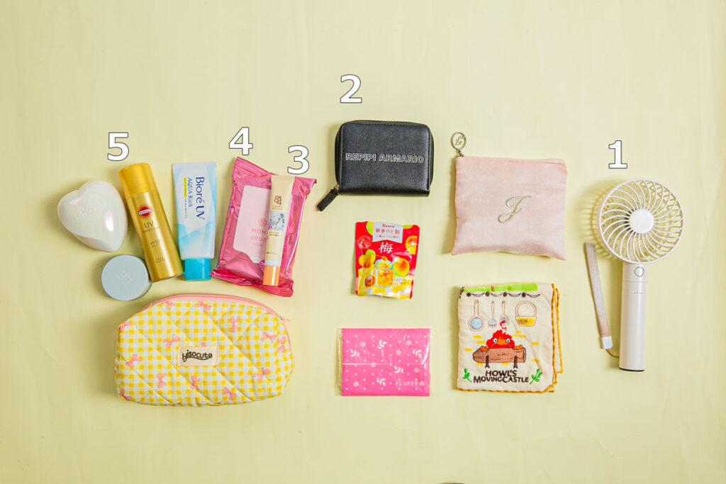 らみ（神保來美）のバッグの中身