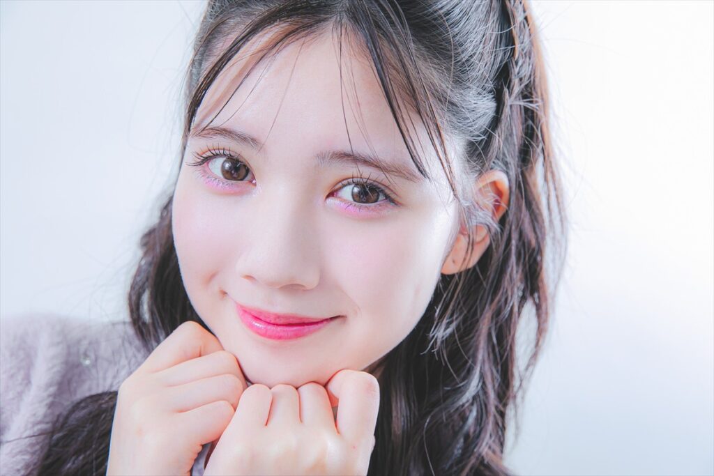 女の子　モデル