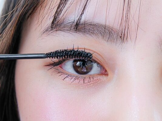 女の子　モデル