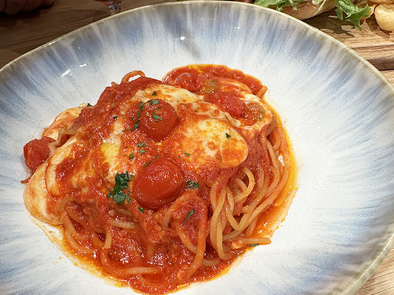 ハワイアンレストラン Tiki’s Tokyo