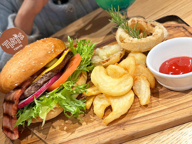 ハワイアンレストラン Tiki’s Tokyo