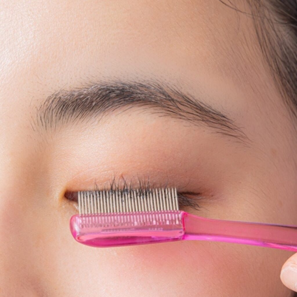 束感 まつ毛 作り方