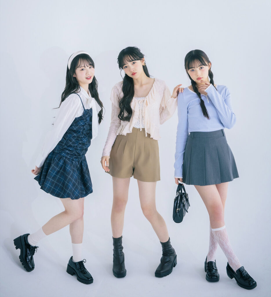 ミニスカート　コーデ