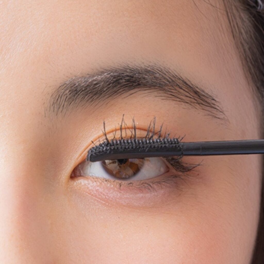 束感 まつ毛 作り方