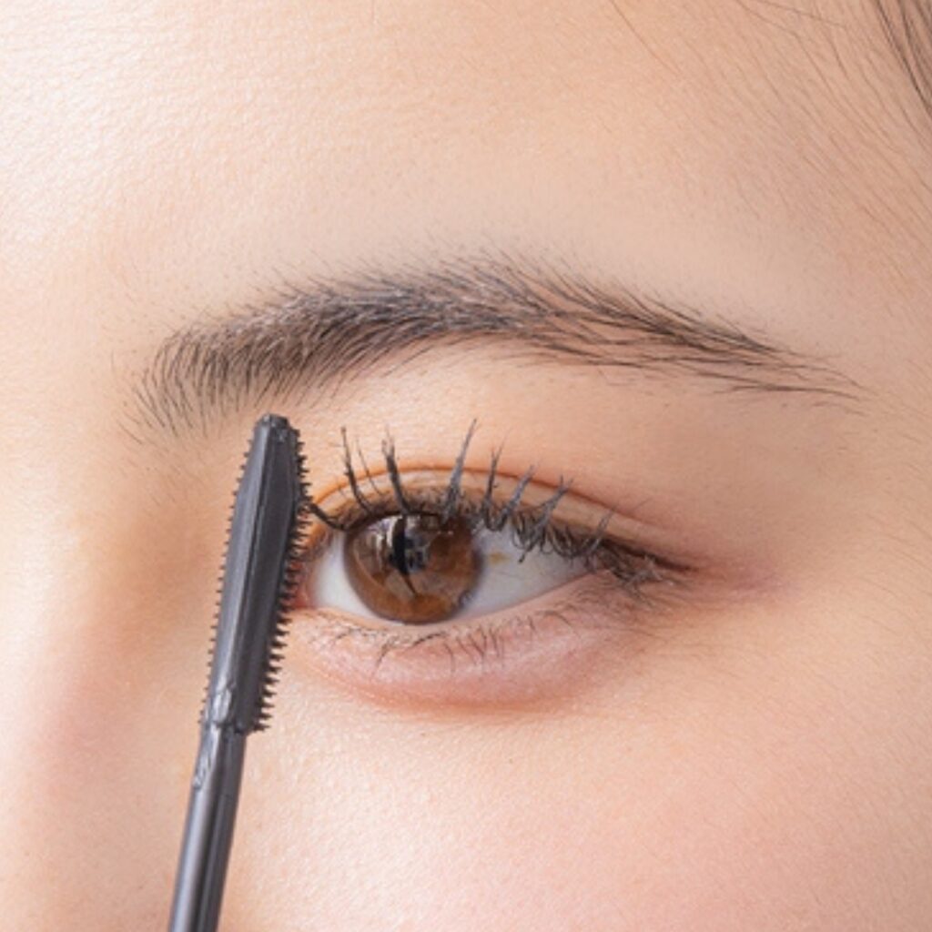 束感 まつ毛 作り方