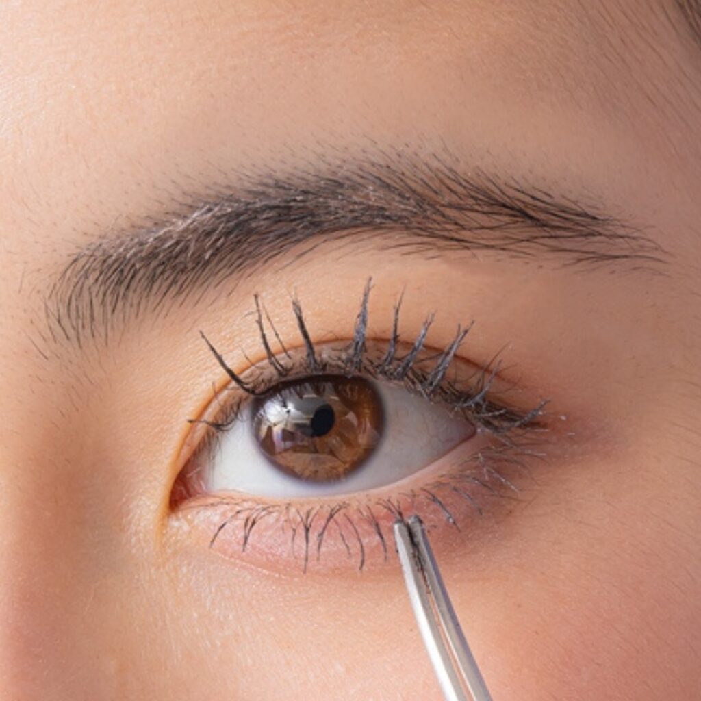 束感 まつ毛 作り方
