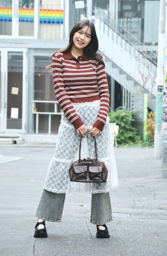 デニムパンツ　コーデ