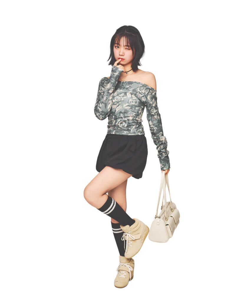 atmos pinkコーデ